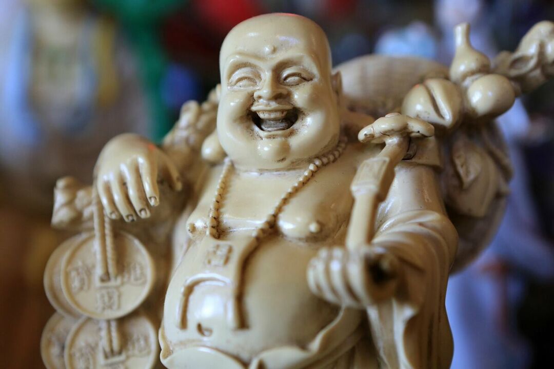 jimat kesehatan dan kesejahteraan keluarga - buddha tertawa